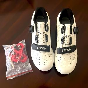 Adults’ Indoor Cycling Shoes. White. Size 38. Brand New.